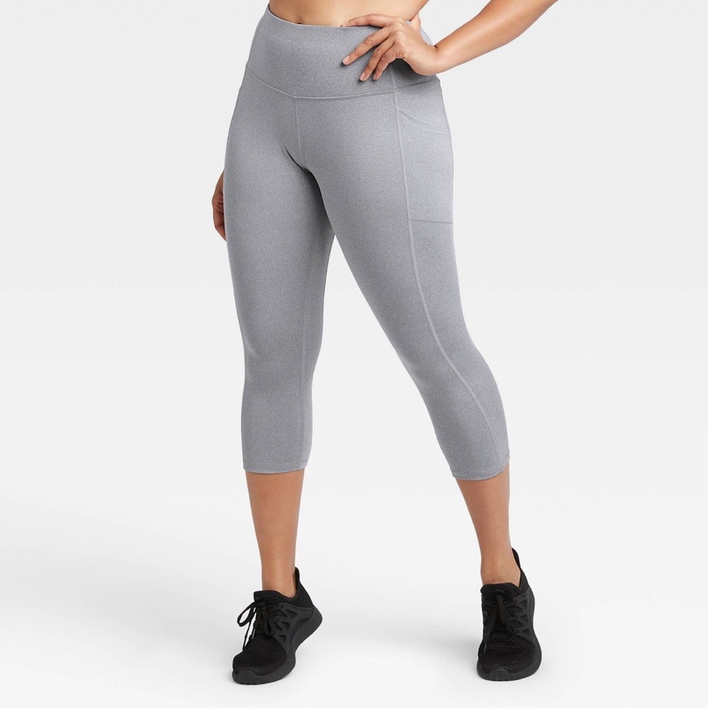 NWT All in Motion Hi-Rise Capri Leggings XXL Gray